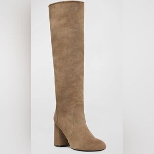 Stuart Weitzman
Suede Block-Heel Knee Boots